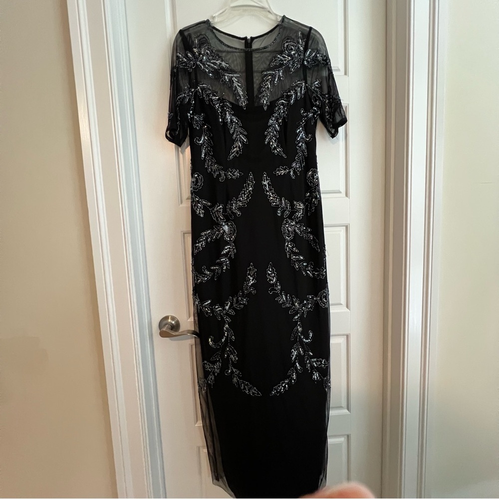 Papell Boutique sz8 Black and silver beadedGown